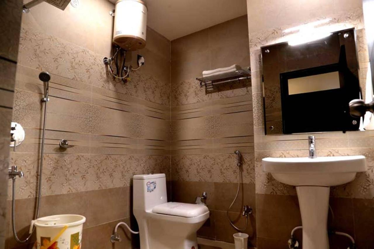 לקנאו Hotel Vinayak Lifestyle Hotels מראה חיצוני תמונה